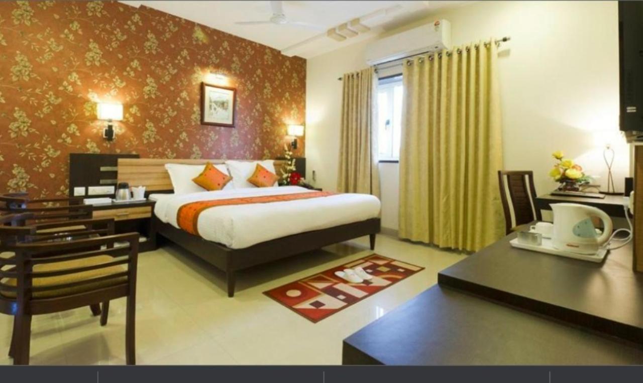 Hotel Siddharth Palace Джапур Экстерьер фото